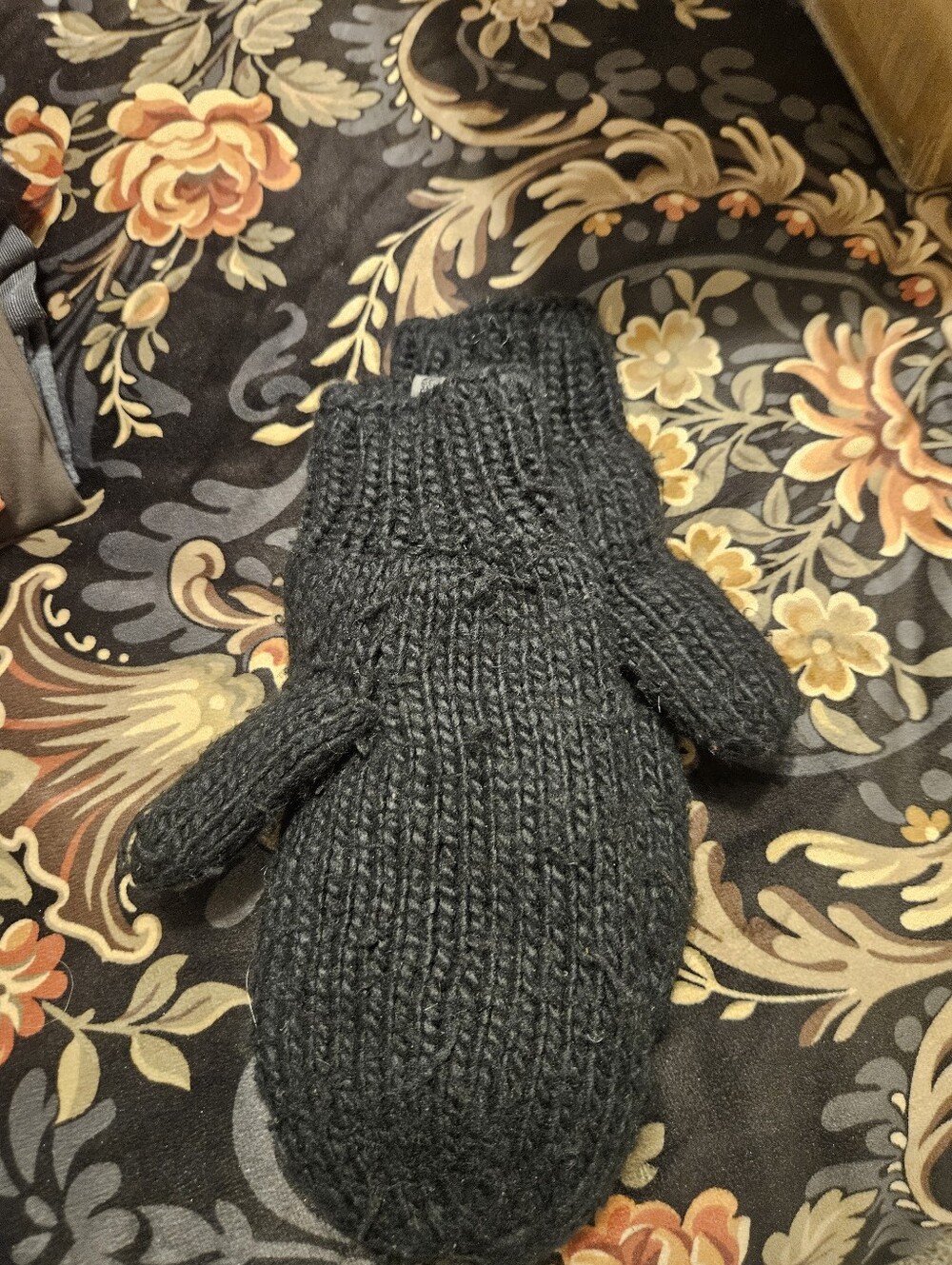 The North Face Black Knit Mittens Size LG/XL
